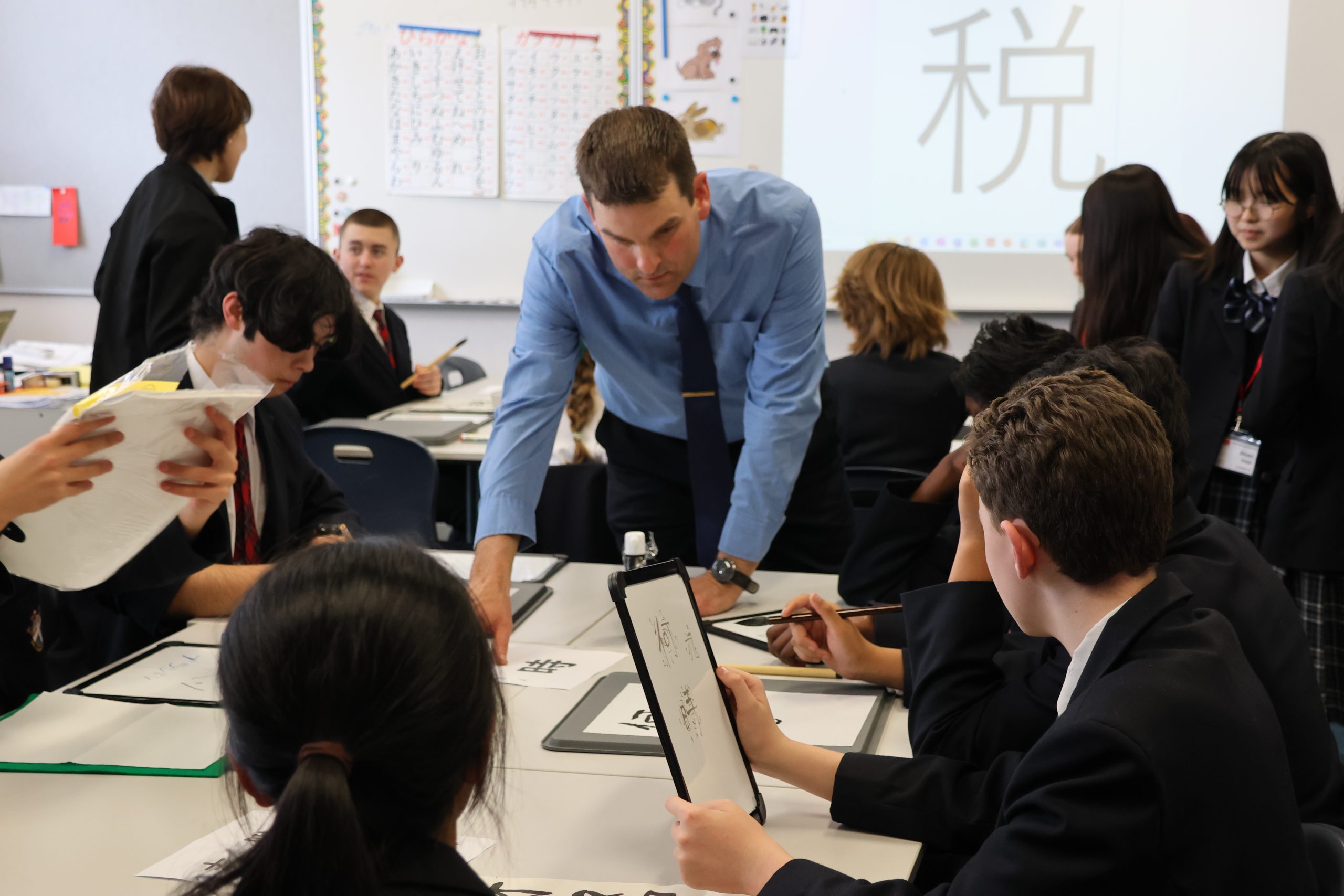 0J0A5157 scaled Languages 9