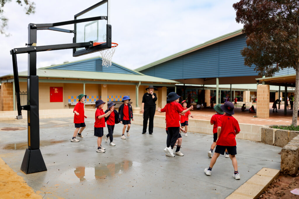 0J0A4043 Years 2-6 Mini Court 7