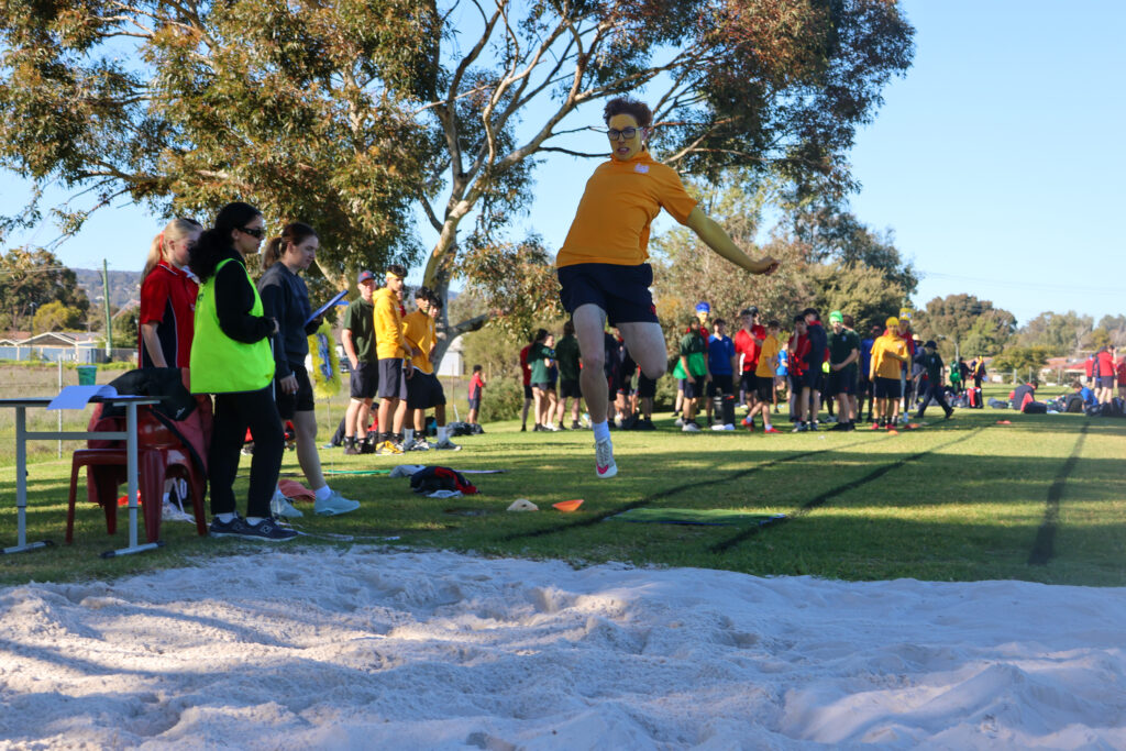 0J0A8487 Secondary Inter-House Athletics Carvival 1