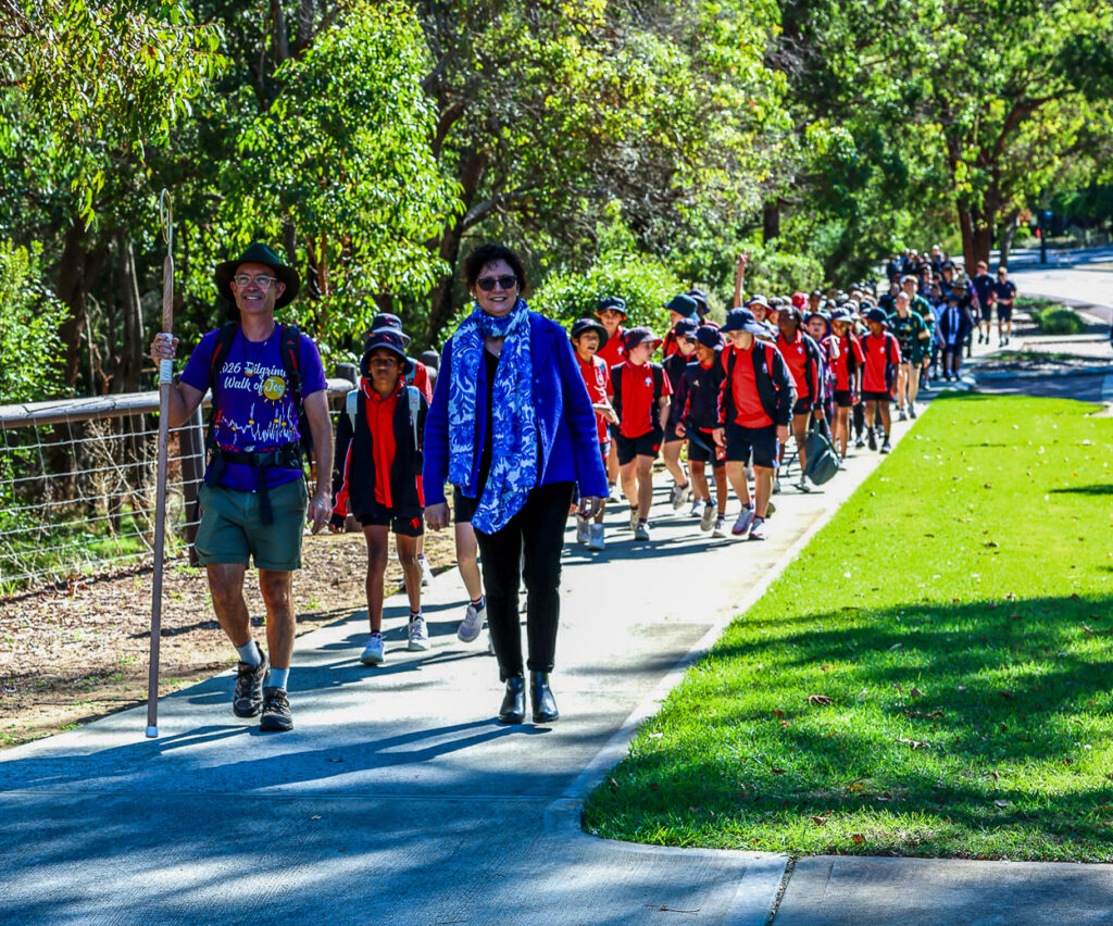031A3390 Bishop's Walk of Joy 1